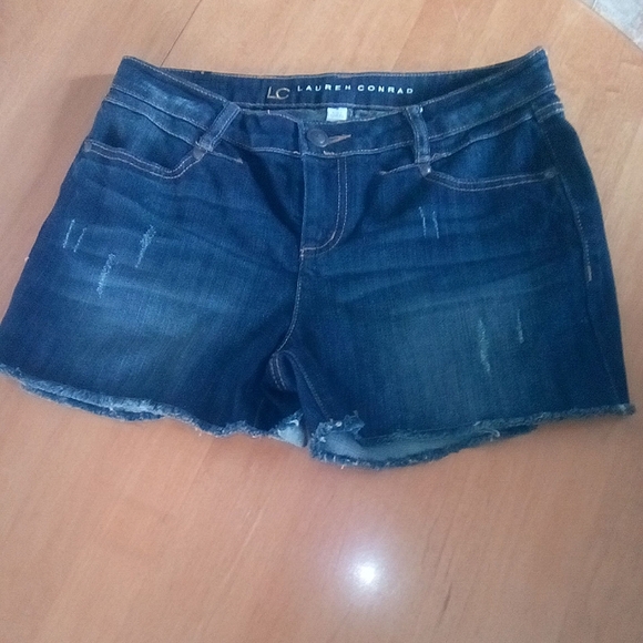 NWOT LAUREN CONRAD denim shorts - Picture 1 of 4
